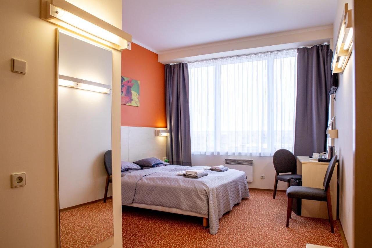 Rija Bauska Hotel Exteriör bild